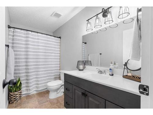 21 2 Avenue, Marshall, SK - Indoor Photo Showing Bathroom