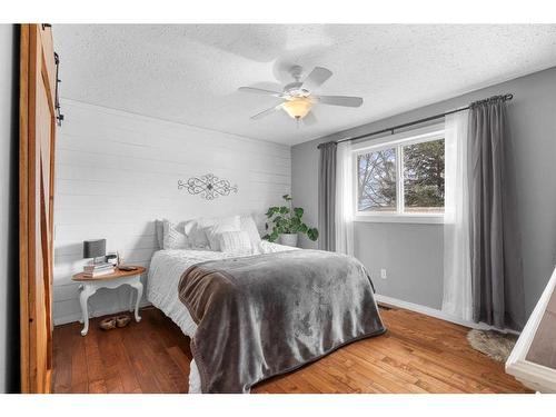 21 2 Avenue, Marshall, SK - Indoor Photo Showing Bedroom