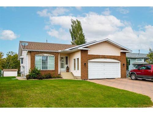 1942 8 Avenue, Wainwright, AB - Outdoor With Facade