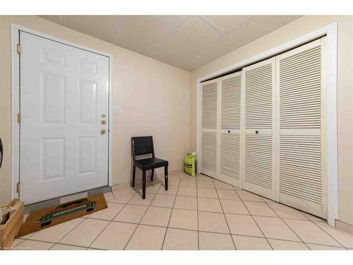 5702 31 Street, Lloydminster, AB - Indoor Photo Showing Other Room