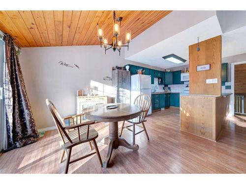 5702 31 Street, Lloydminster, AB - Indoor Photo Showing Dining Room