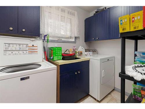 5316 34 Street, Lloydminster, AB - Indoor Photo Showing Laundry Room