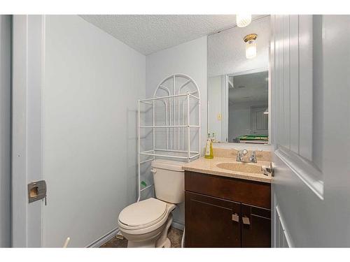 5316 34 Street, Lloydminster, AB - Indoor Photo Showing Bathroom