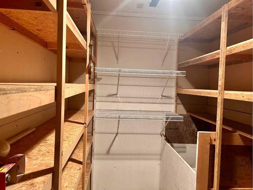 5121 55 Street, Mannville, AB - Indoor With Storage