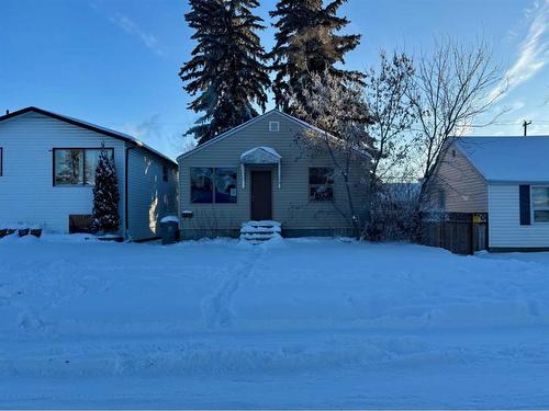 4731 49 Street, Lloydminster, SK - Outdoor With Facade