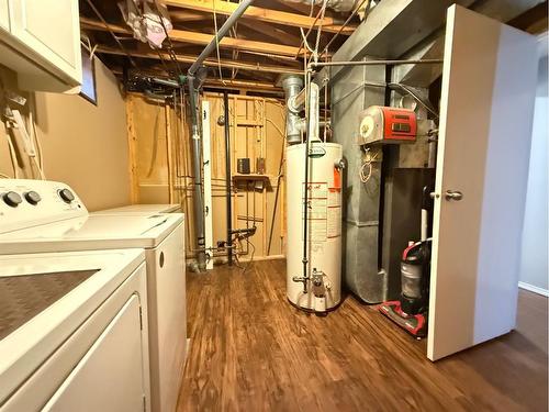 3705 57 Avenue, Lloydminster, AB - Indoor Photo Showing Laundry Room