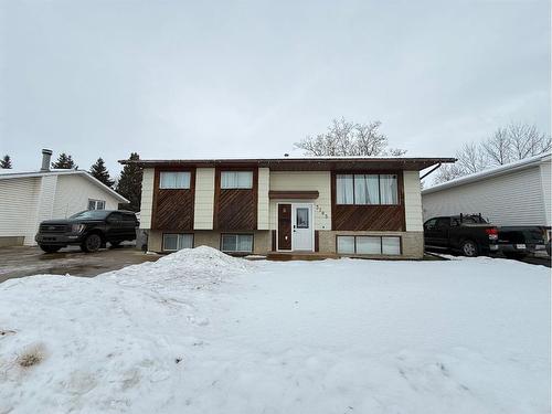 3705 57 Avenue, Lloydminster, AB - Outdoor