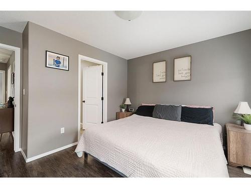 3317 41 Avenue, Lloydminster, SK - Indoor Photo Showing Bedroom