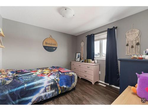 3317 41 Avenue, Lloydminster, SK - Indoor Photo Showing Bedroom