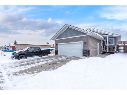 3317 41 Avenue, Lloydminster, SK - Outdoor