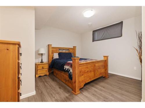 3317 41 Avenue, Lloydminster, SK - Indoor Photo Showing Bedroom