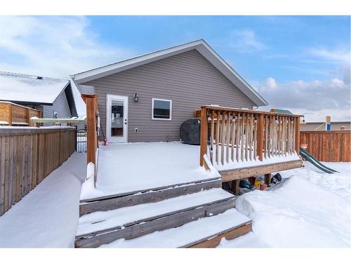 3317 41 Avenue, Lloydminster, SK - Outdoor With Exterior