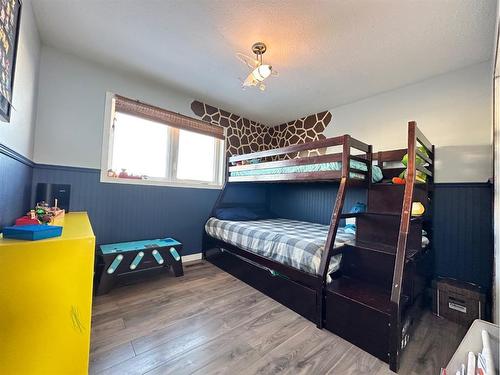 407 Pine Avenue, Maidstone, SK - Indoor Photo Showing Bedroom