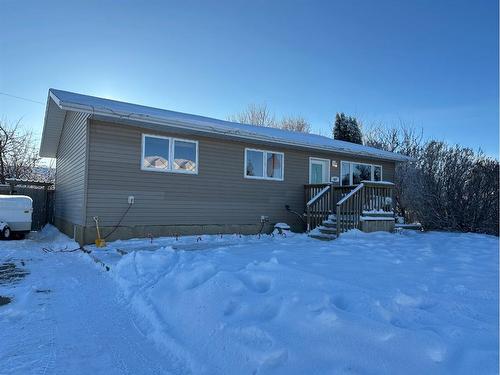 407 Pine Avenue, Maidstone, SK - Outdoor