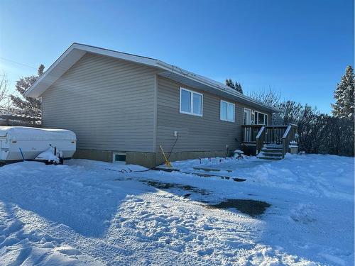 407 Pine Avenue, Maidstone, SK - Outdoor