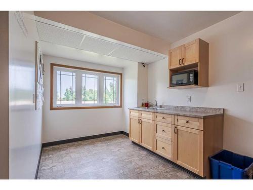 Pt Se 10-50-2 W4, Rural Vermilion River, County Of, AB - Indoor Photo Showing Kitchen