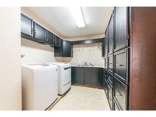 3809 57A Avenue, Lloydminster, AB - Indoor Photo Showing Laundry Room