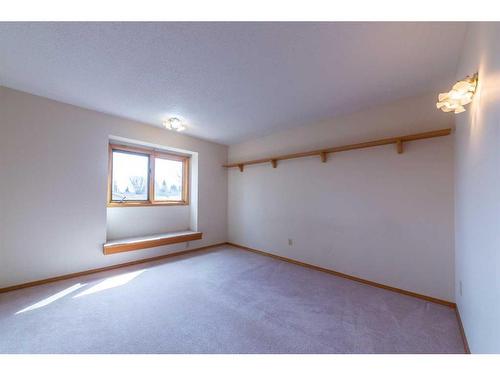 3809 57A Avenue, Lloydminster, AB - Indoor Photo Showing Other Room