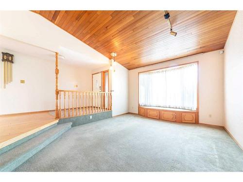 3809 57A Avenue, Lloydminster, AB - Indoor Photo Showing Other Room