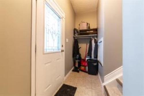 3802 56 B Avenue, Lloydminster, AB - Indoor Photo Showing Other Room