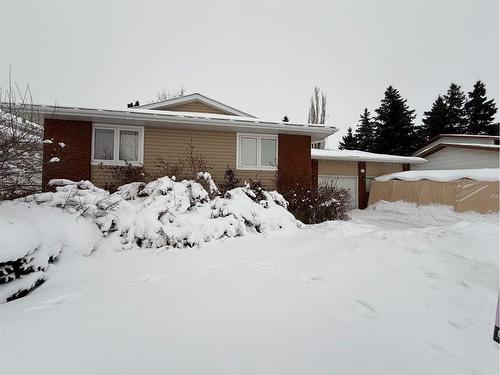 3802 56 B Avenue, Lloydminster, AB - Outdoor With Facade