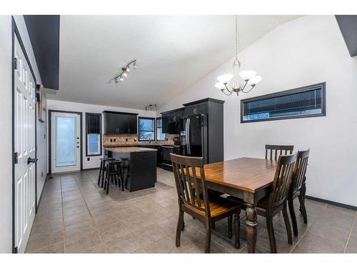 6707 39A Street, Lloydminster, AB - Indoor Photo Showing Dining Room