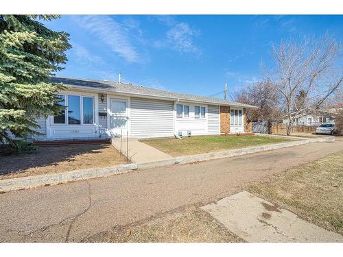 4802 46 Street, Lloydminster, SK - Outdoor