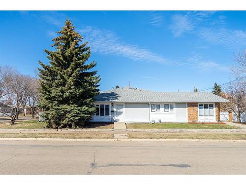 4802 46 Street, Lloydminster, SK - Outdoor With Facade