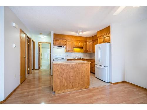 4802 46 Street, Lloydminster, SK - Indoor Photo Showing Kitchen