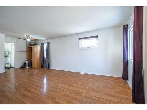 5105 54A Street, Lloydminster, AB - Indoor Photo Showing Other Room