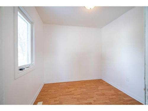 5105 54A Street, Lloydminster, AB - Indoor Photo Showing Other Room