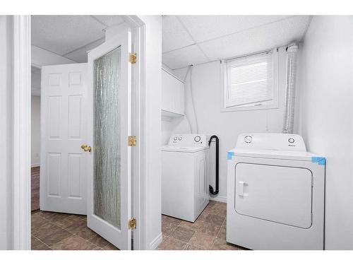 4109 66 Avenue, Lloydminster, AB - Indoor Photo Showing Laundry Room