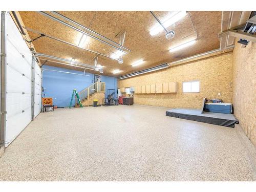 1-51076 Rge Rd 3274 Ne 5-51-27-W3Rd, Rural, SK - Indoor Photo Showing Garage