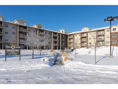 121-4102 69 Avenue, Lloydminster, AB - Outdoor With Balcony With Facade