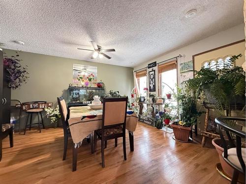 5709 40 Street, Lloydminster, AB - Indoor Photo Showing Dining Room