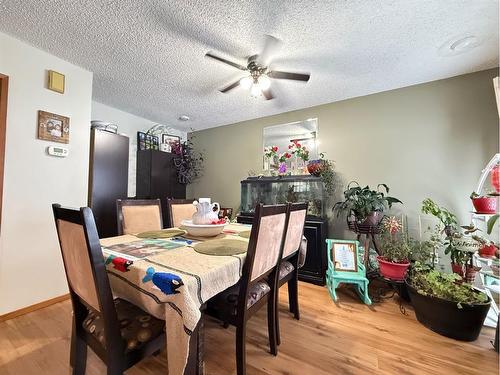 5709 40 Street, Lloydminster, AB - Indoor Photo Showing Dining Room