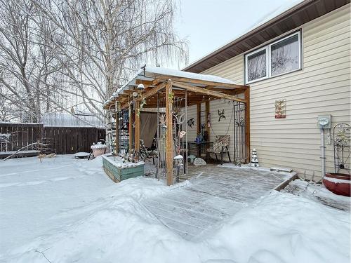 5709 40 Street, Lloydminster, AB - Outdoor With Exterior