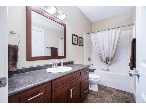 2003 53 Avenue, Lloydminster, AB - Indoor Photo Showing Bathroom