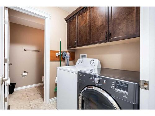 7-5118 34 Street, Lloydminster, AB - Indoor Photo Showing Laundry Room