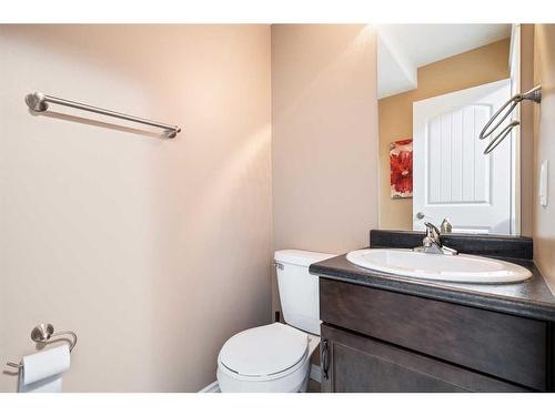 7-5118 34 Street, Lloydminster, AB - Indoor Photo Showing Bathroom