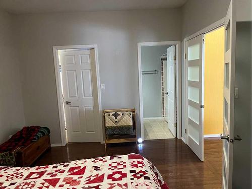 120A 4 Street East, Lashburn, SK - Indoor Photo Showing Bedroom