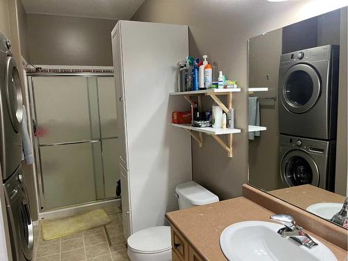 120A 4 Street East, Lashburn, SK - Indoor Photo Showing Laundry Room