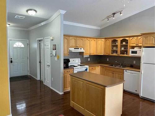 120A 4 Street East, Lashburn, SK - Indoor Photo Showing Kitchen With Double Sink