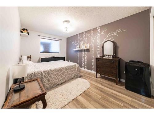 2304 46A Avenue, Lloydminster, SK - Indoor Photo Showing Bedroom