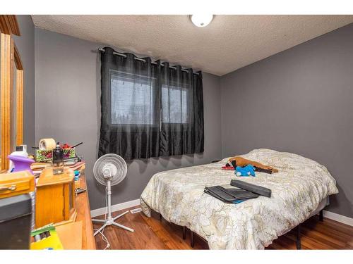 4725 29 Street, Lloydminster, SK - Indoor Photo Showing Bedroom