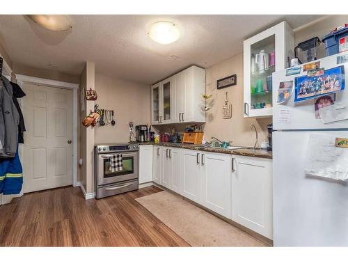 4725 29 Street, Lloydminster, SK - Indoor Photo Showing Kitchen