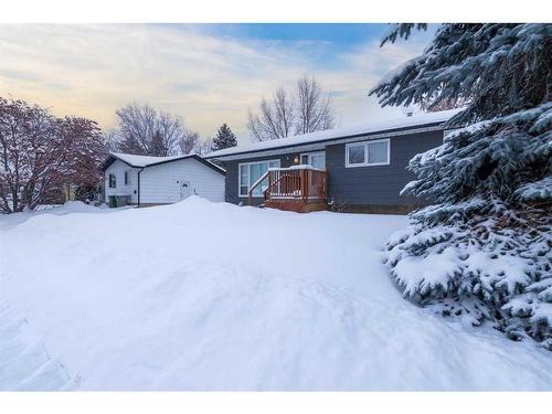 4725 29 Street, Lloydminster, SK - Outdoor