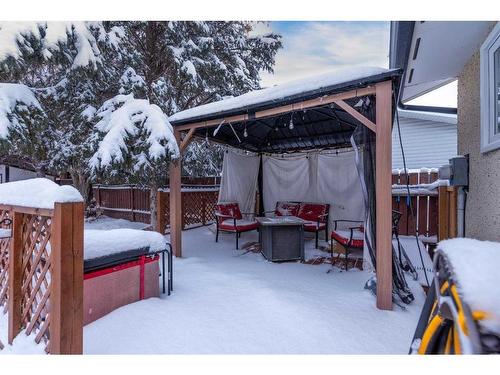 4725 29 Street, Lloydminster, SK - Outdoor With Deck Patio Veranda