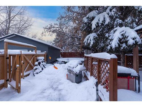 4725 29 Street, Lloydminster, SK - Outdoor