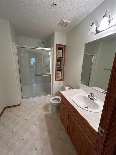 103-5120 51 Avenue, Vermilion, AB - Indoor Photo Showing Bathroom